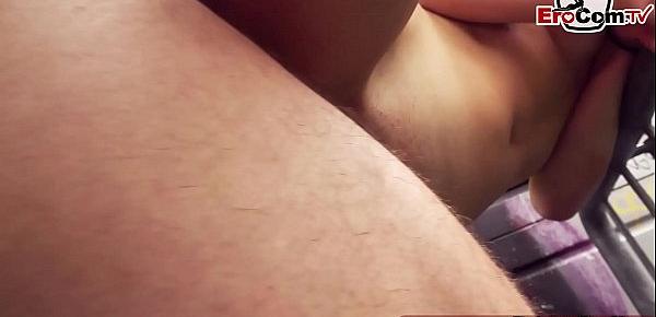 EroCom Date - Deutscher casting agent schleppt Studentin ab und hat mit ihr ein Outdoor Sexdate